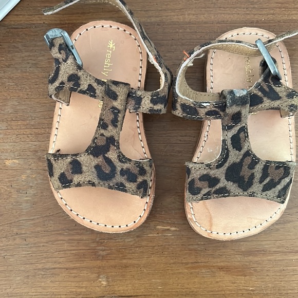 Sandals - Picture 2 of 3